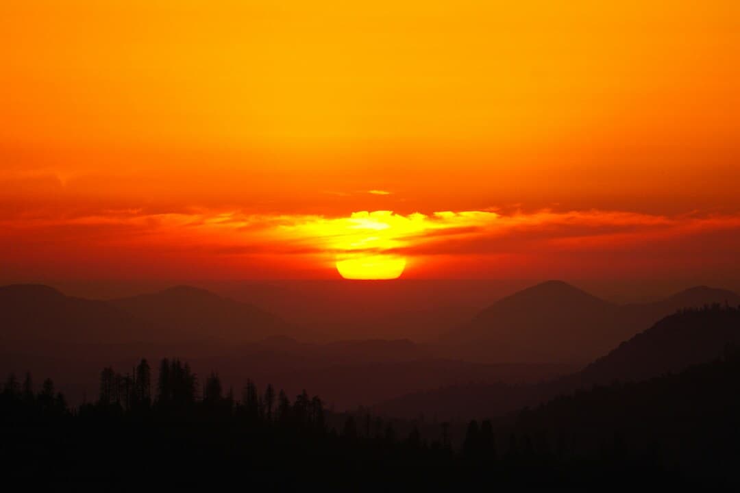 Sunset from Moro Rock in Sequoia National Park Image.